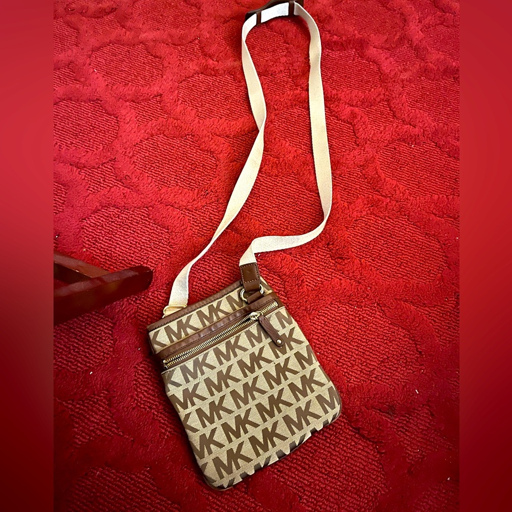 Michael Kors Crossbody Bag